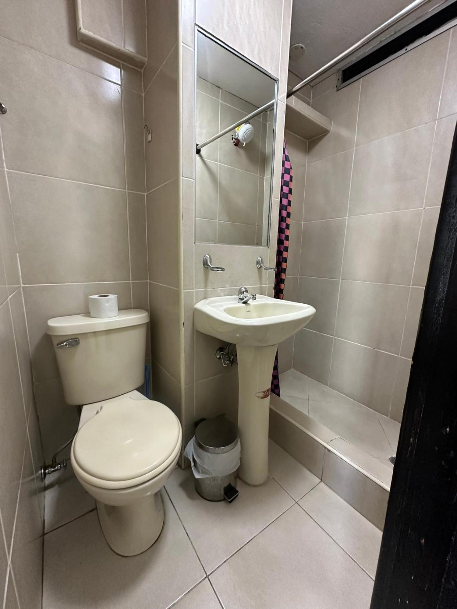 グアヤキルResidencia Terrerosアパートメント エクステリア 写真