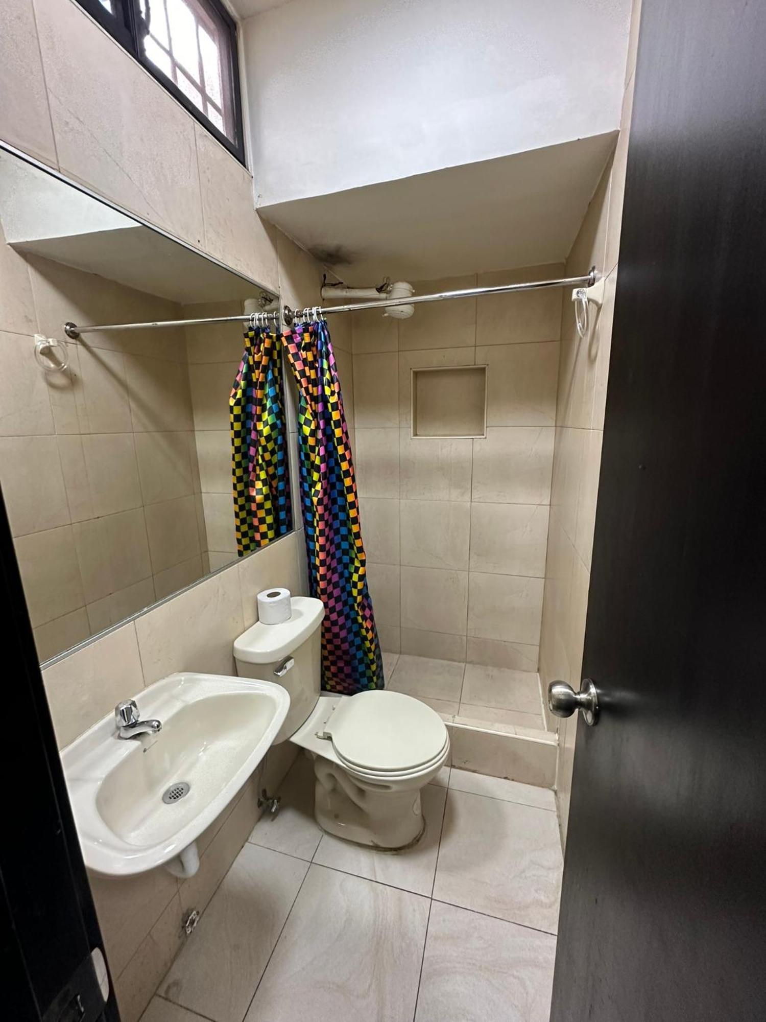 グアヤキルResidencia Terrerosアパートメント エクステリア 写真